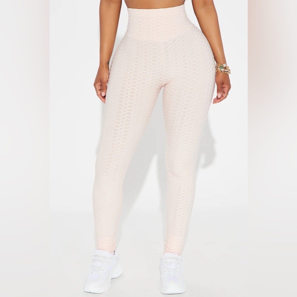 NEW LA Society Soft Baby Pink Honeycomb Textured Scrunch Butt Leggings Small